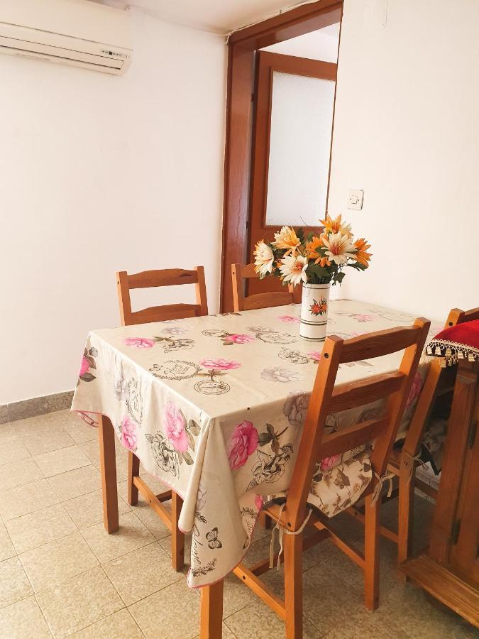 Apartman Lana Petrovac Eksteriør billede